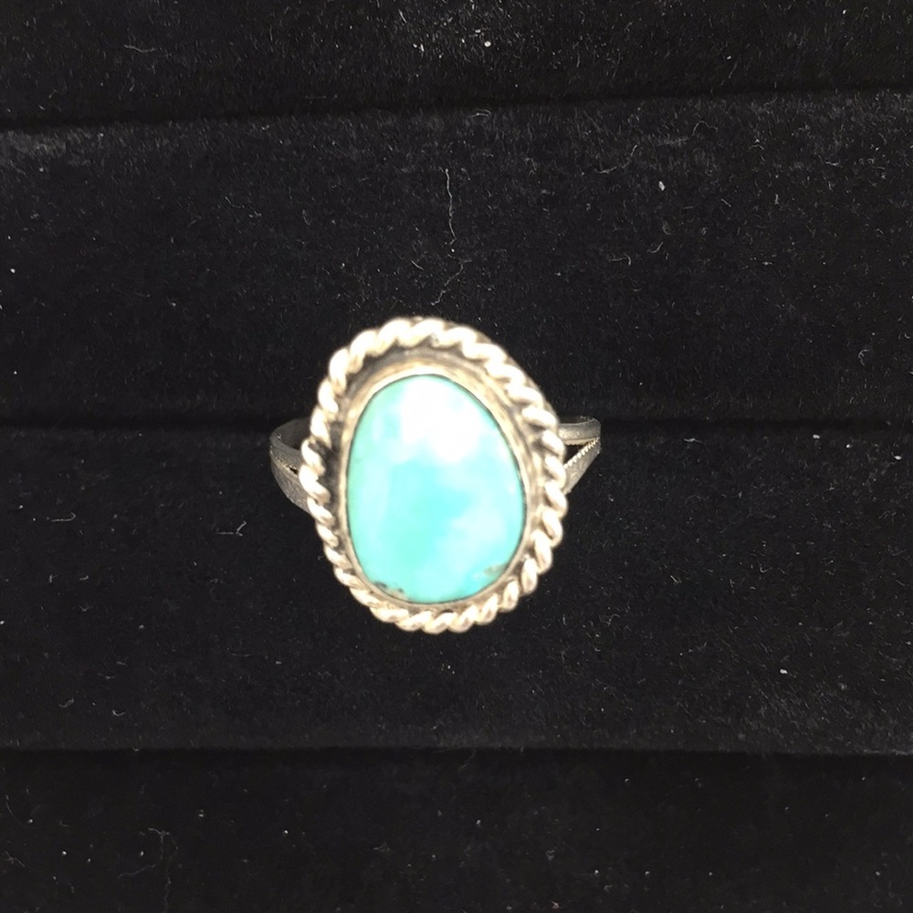 Vintage Turquoise and Silver Ring